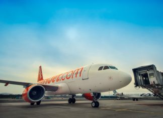 Letadlo od společnosti EasyJet | klemsy/123RF.com