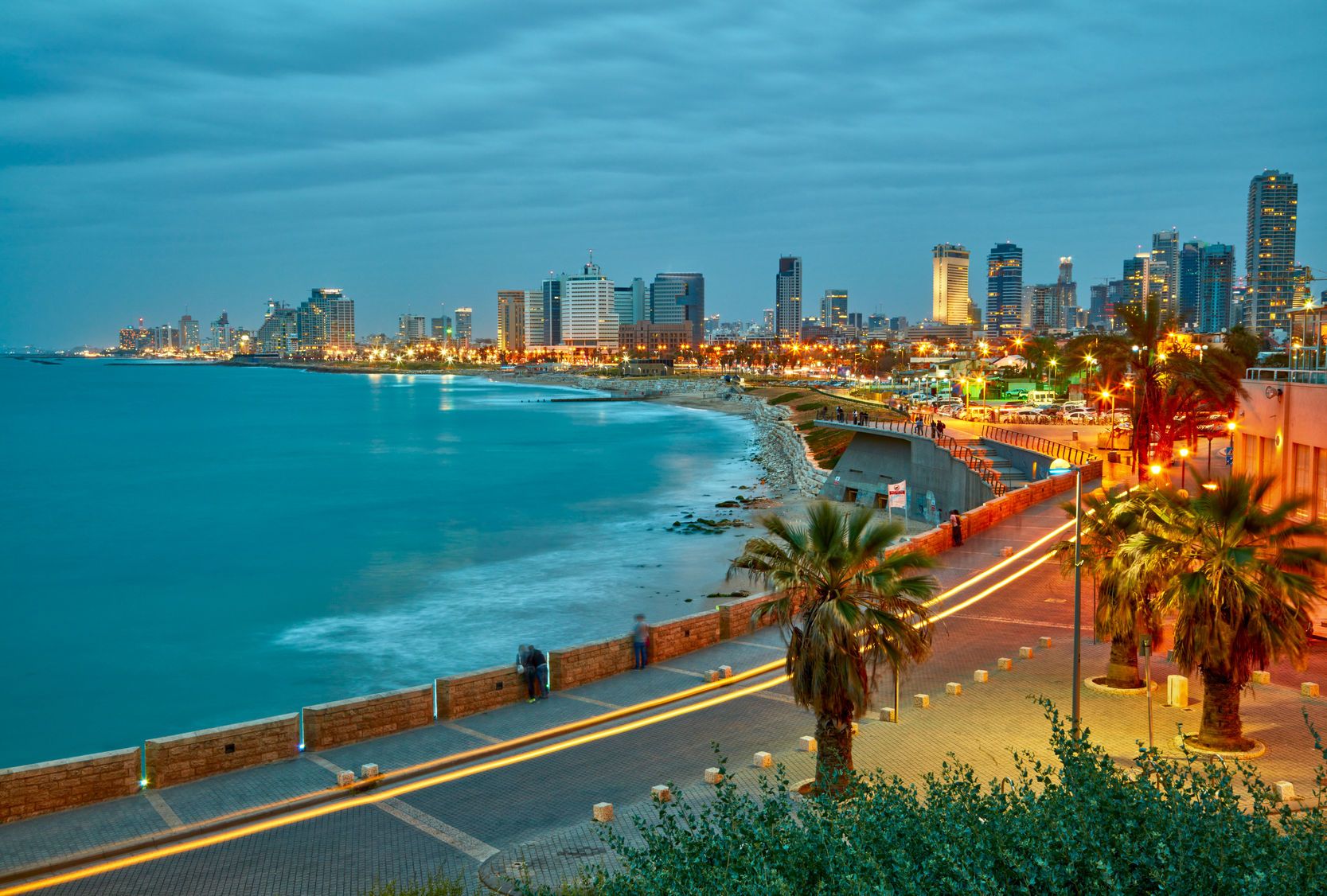 Tel Aviv po západu slunce | silverjohn/123RF.com