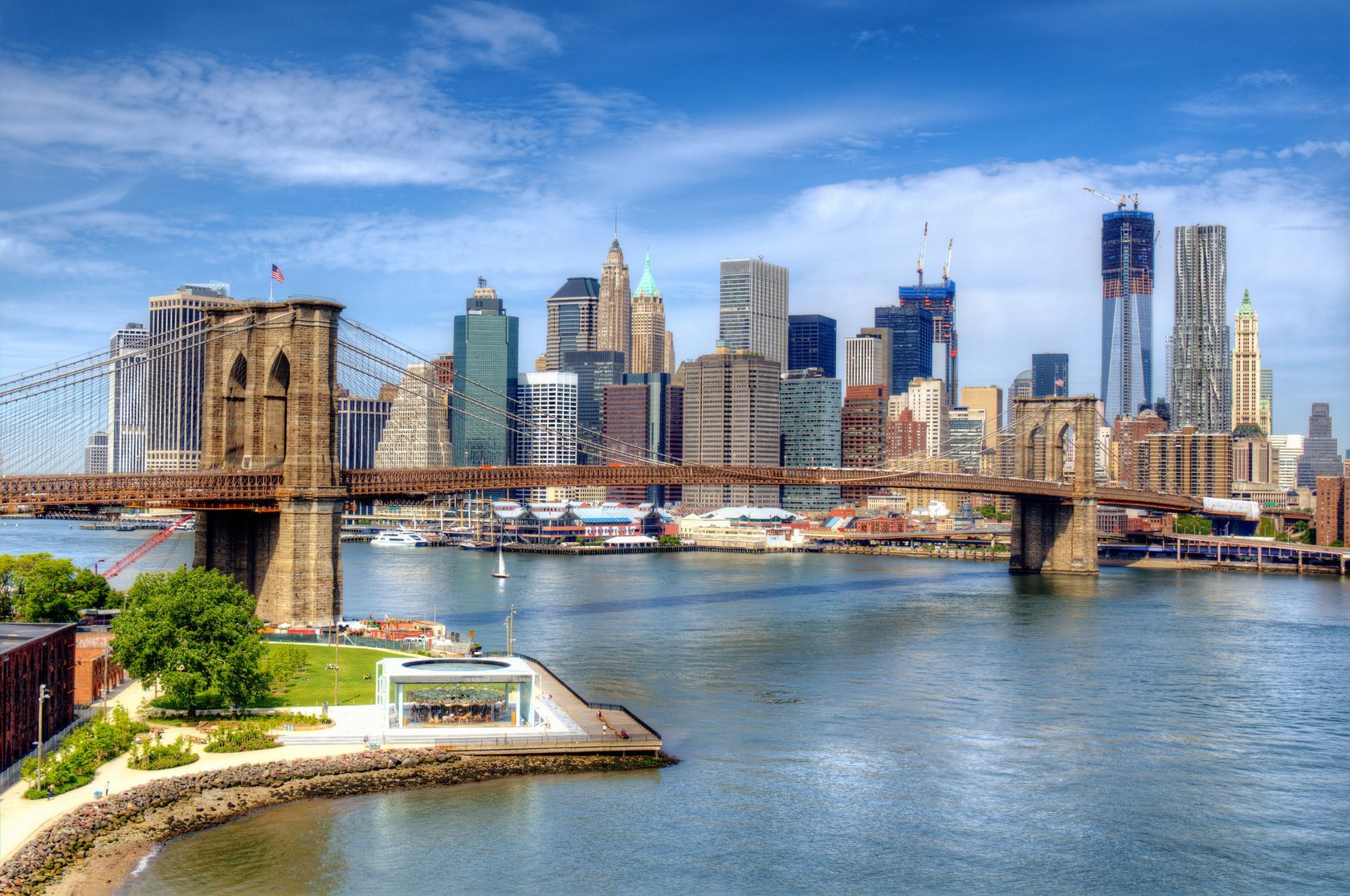 Populární Brooklyn Bridge v New Yorku | sepavo/123RF.com